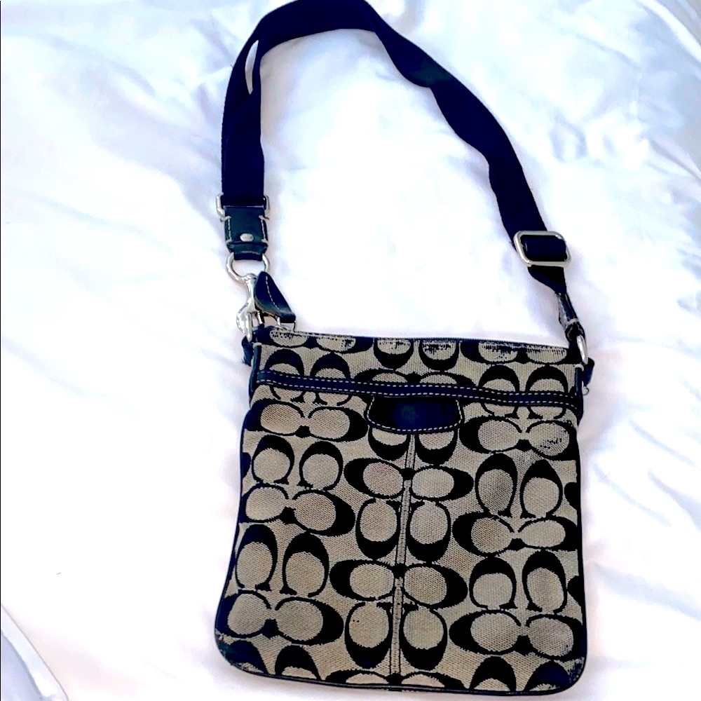 Coach Signature Jacquard CC Crossbody Bag Leather Accents Leaf Zipper Pull
